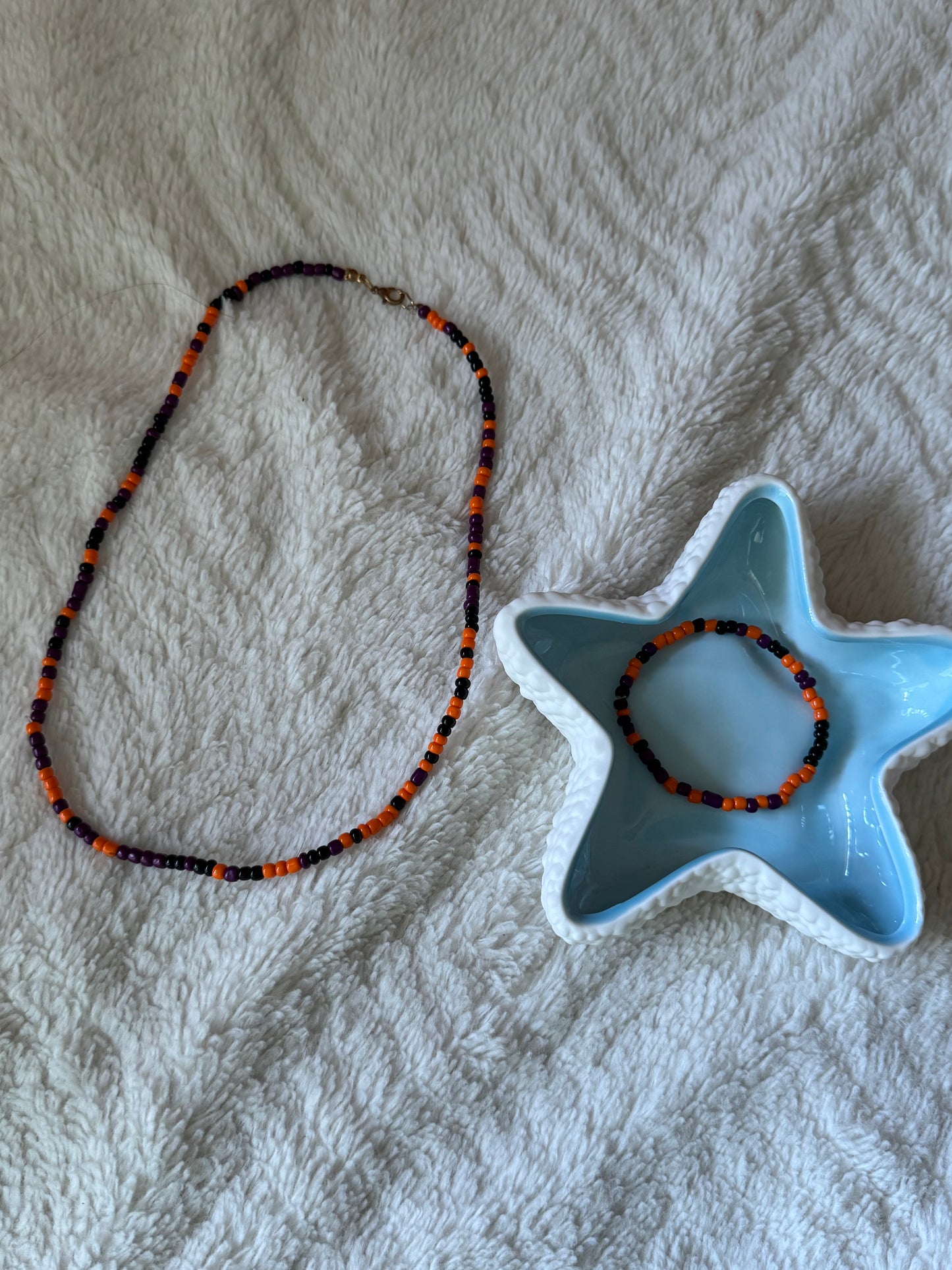 Halloween bracelet and necklace set!