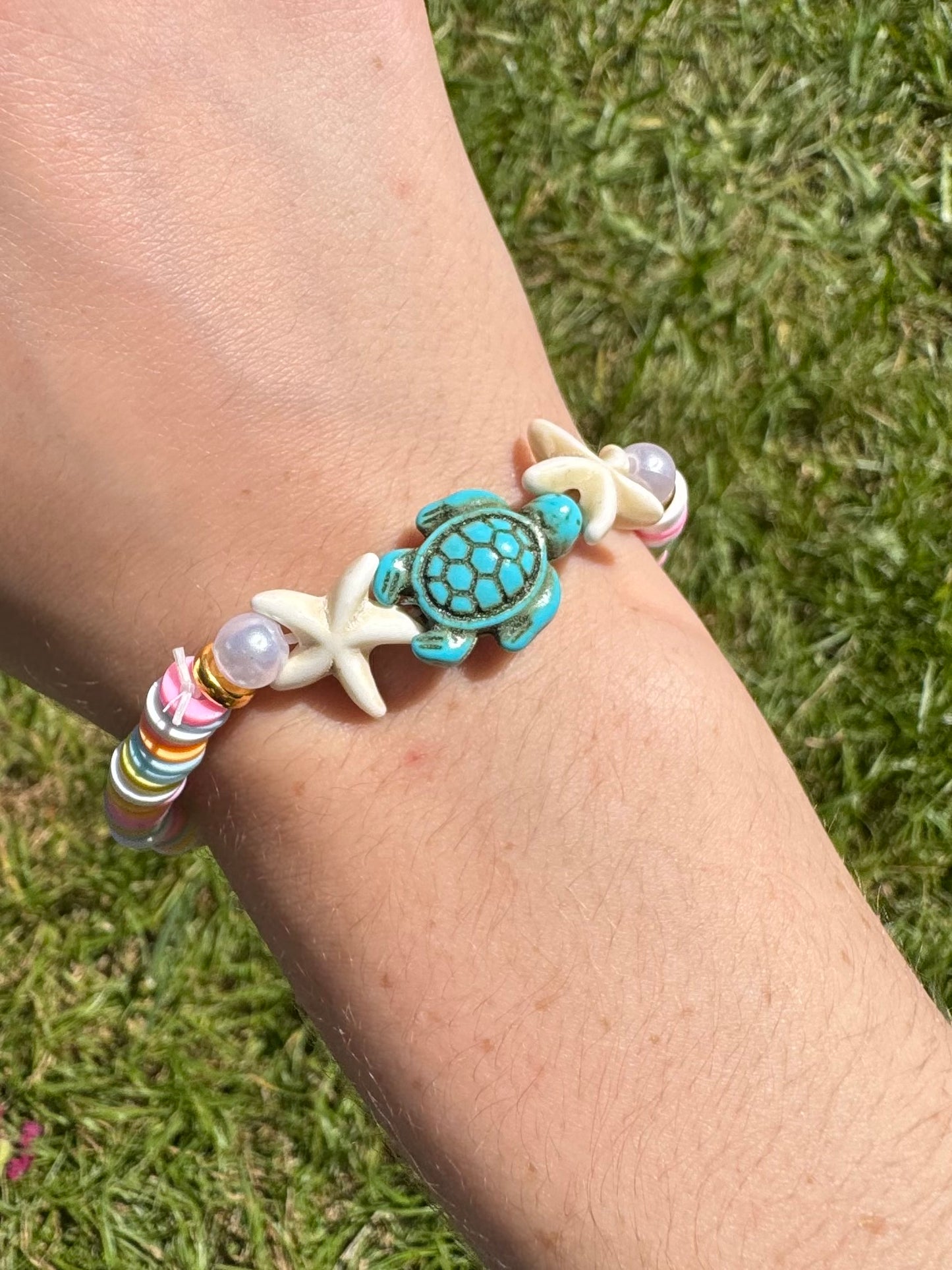 Sea turtle cove Clay beads bracelet!