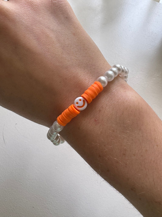 Pearl halloween smiley face bracelet!