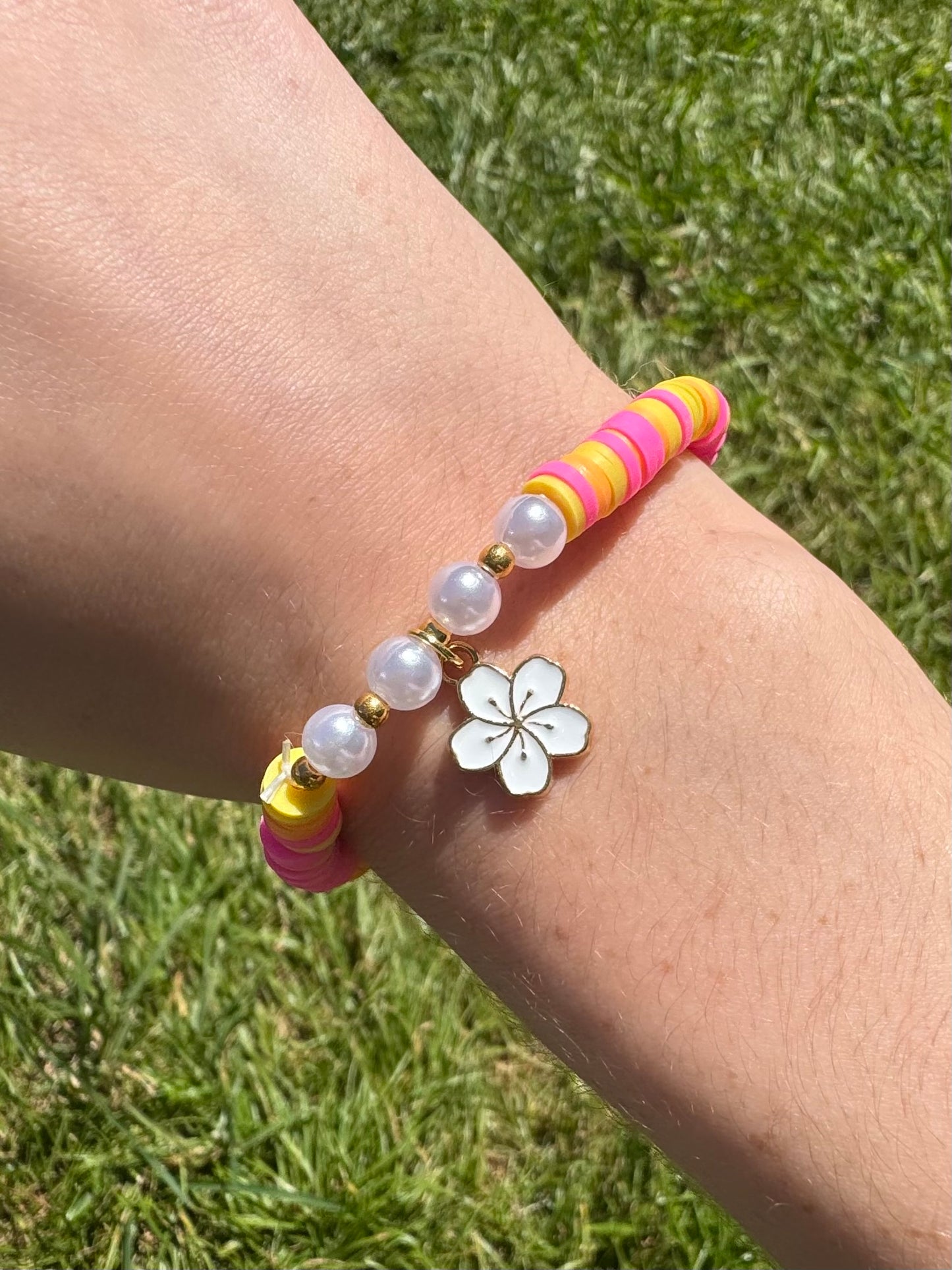 Pearl Flora Flower Clay beads bracelet!