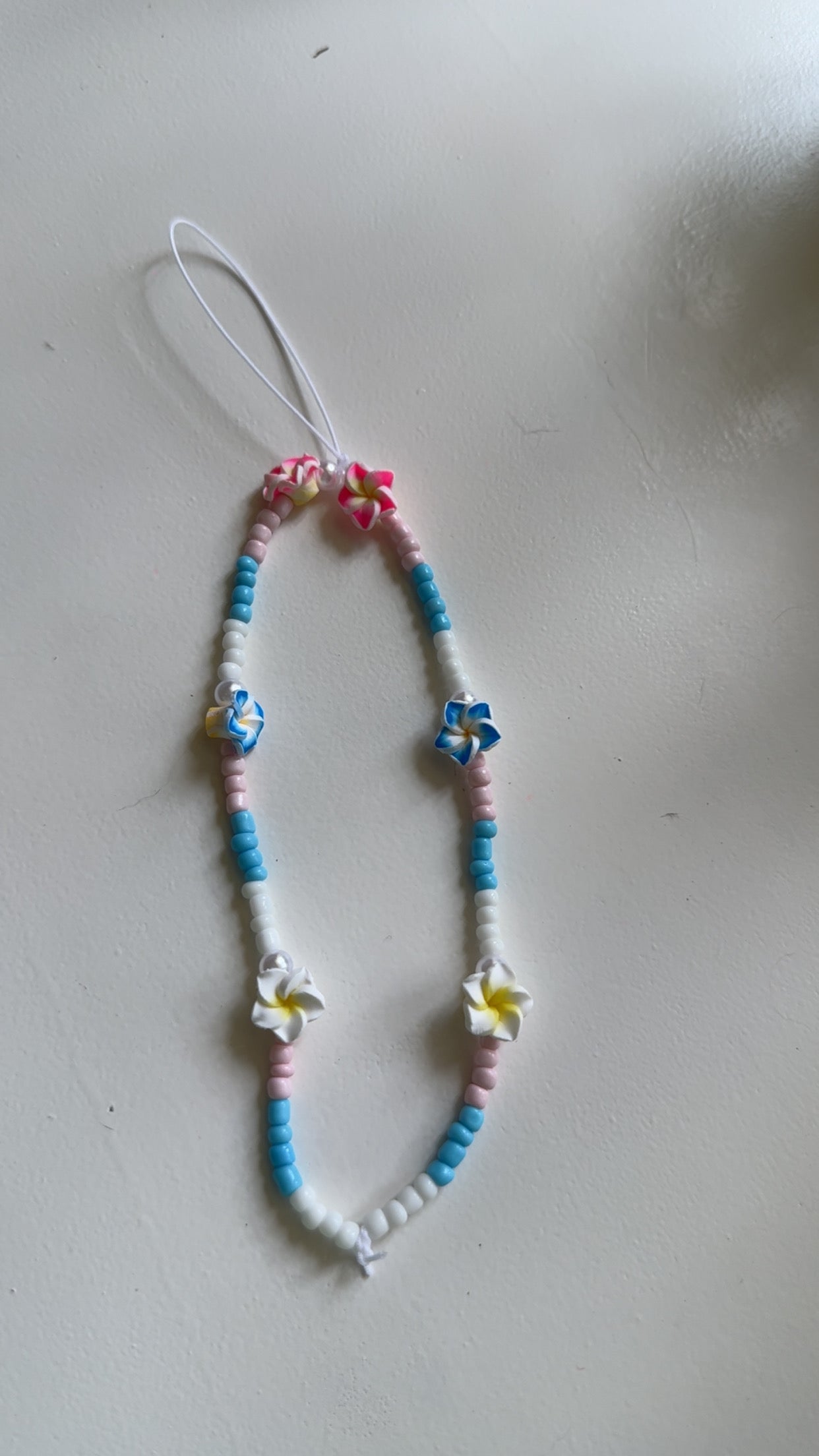 Beachy flower seed beads phone charm